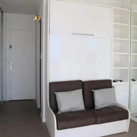 Апартаменти Studio For 2 People *