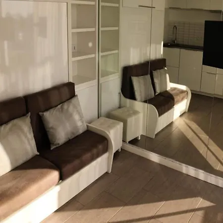 Studio For 2 People Агд